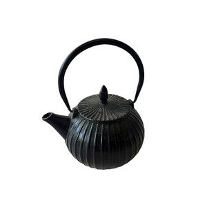 Vintage Japanese Cast Iron Teapot, Tetsubin, Black